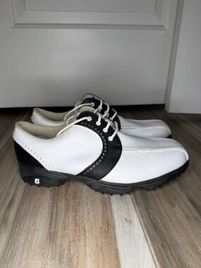 FootJoy GreenJoy Black White Spike Golf Shoes Women Size 8.5 M  Pre-owned